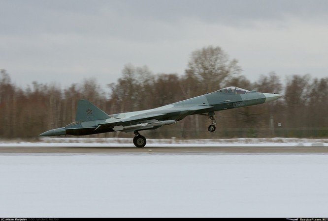 Siêu tiêu kích T-50 thủ nghiệm mang vũ khí tấn công ảnh 6