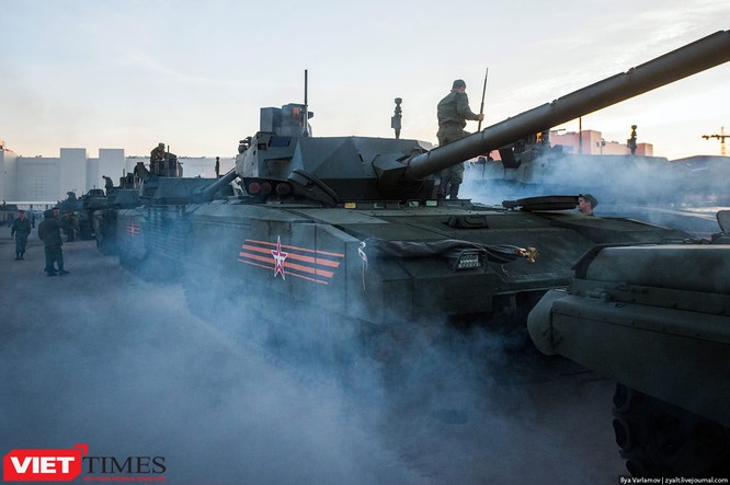 Cận cảnh hậu trường cuộc diễu hành ngày Chiến thắng quân đội Nga ảnh 1