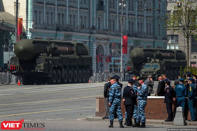 Cận cảnh hậu trường cuộc diễu hành ngày Chiến thắng quân đội Nga ảnh 40