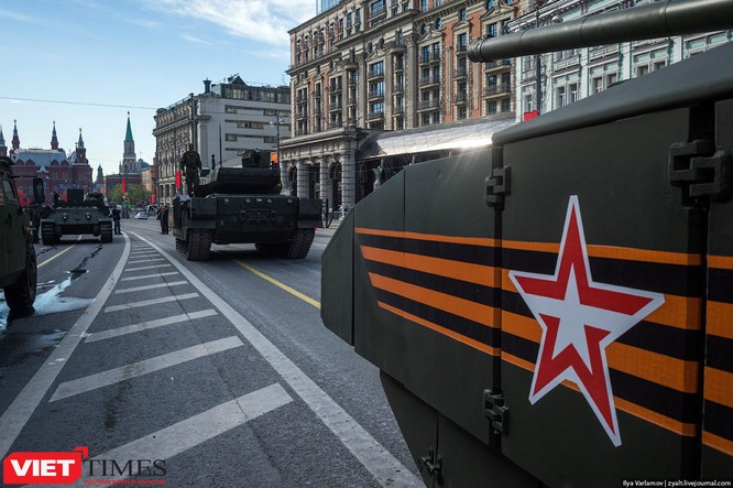 Cận cảnh hậu trường cuộc diễu hành ngày Chiến thắng quân đội Nga ảnh 49