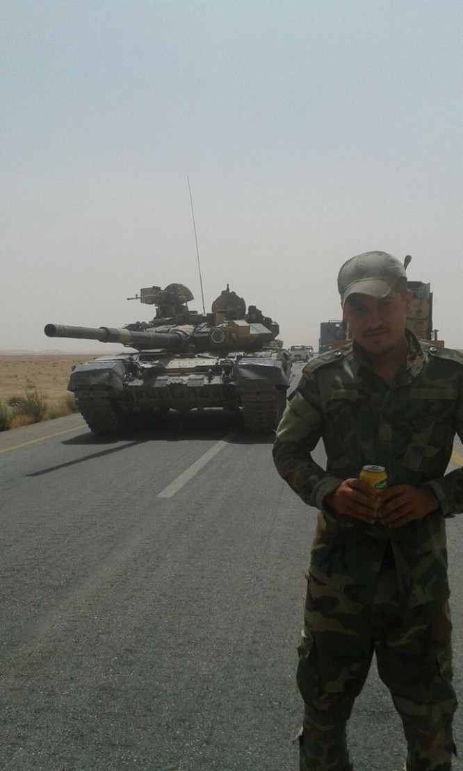 Báo Ả Rập: Đã có binh sĩ quân đội Syria tử trận trên sa mạc Raqqa ảnh 1