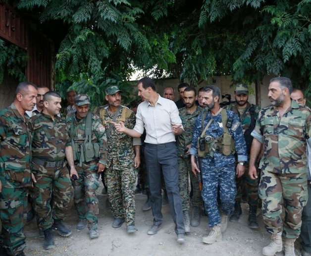 Video: Tổng thống Syria Al Assad thăm chiến trường Đông Ghouta – Damascus ảnh 3