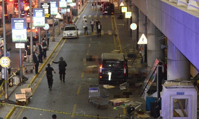 IS nhận trách nhiệm về ba vụ đánh bom, xả súng tại sân bay Thổ Nhĩ Kỳ làm 36 người chết ảnh 5