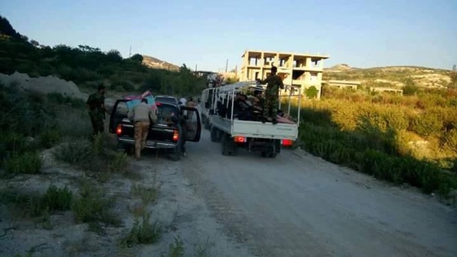 Quân đội Syria tập kết binh lực chuẩn bị tấn công ở Latakia ảnh 2