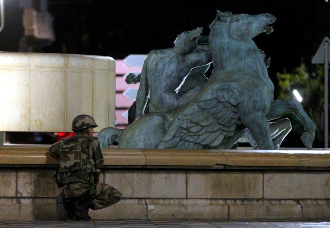 Video: Chi tiết vụ thảm sát kinh hoàng ở Pháp ảnh 1
