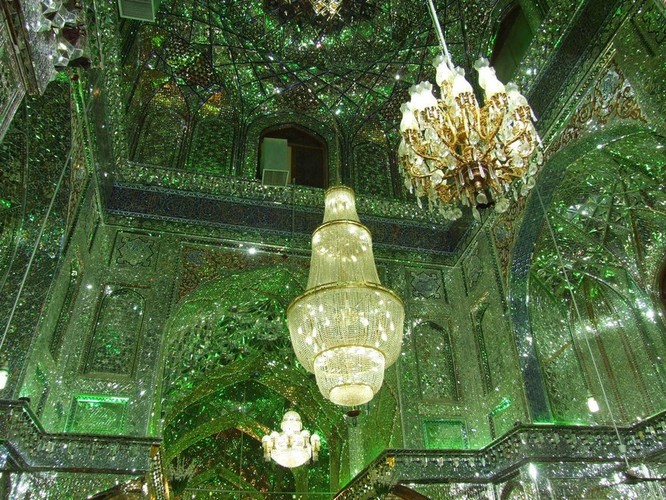 Lăng mộ ánh sáng tuyệt mỹ bậc nhất của vương quốc Ba Tư cổ ảnh 1