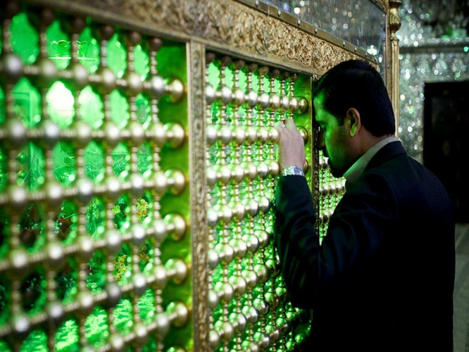 Lăng mộ ánh sáng tuyệt mỹ bậc nhất của vương quốc Ba Tư cổ ảnh 4