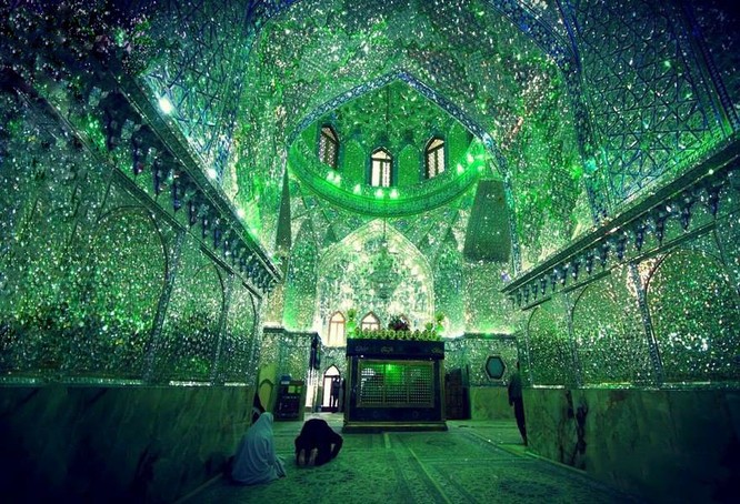 Lăng mộ ánh sáng tuyệt mỹ bậc nhất của vương quốc Ba Tư cổ ảnh 7