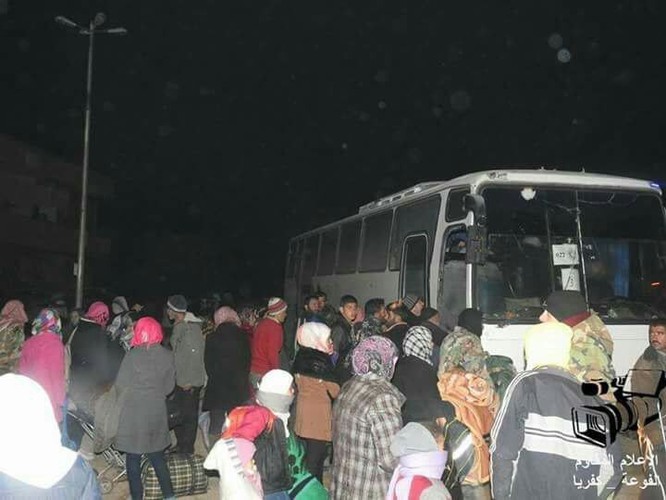 Chiến sự Syria: Tha mạng hàng ngàn phiến quân để đổi lấy thường dân ảnh 2