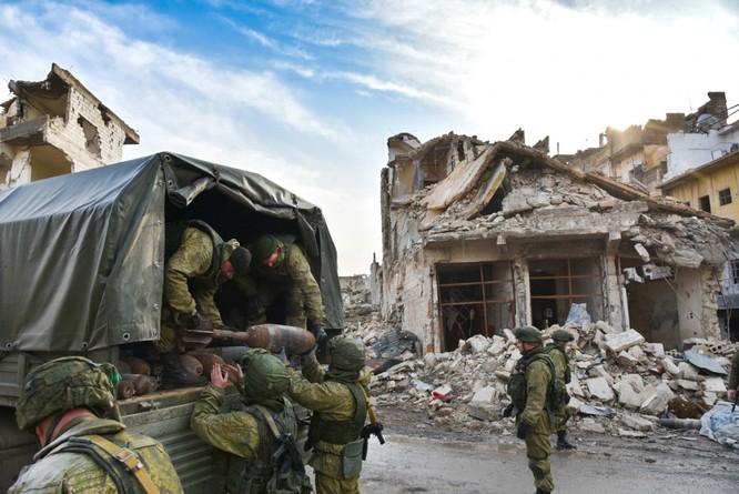 Trận chiến Aleppo: Quân đội Nga xua đuổi “thần chết” (video) ảnh 29