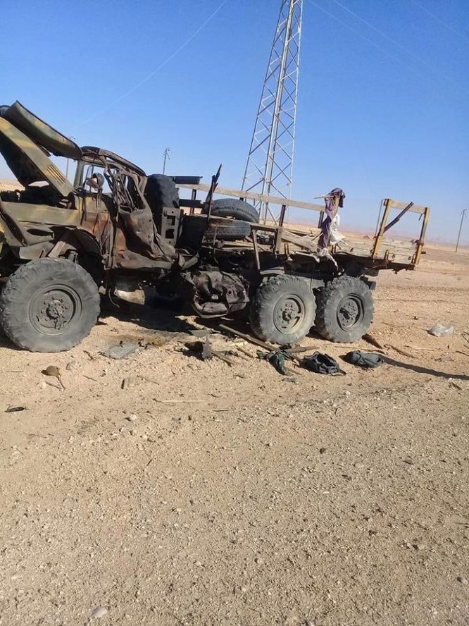 Chiến sự Palmyra: Quân đội Syria sắp khai hỏa đoạt lại khu mỏ khí chiến lược ảnh 3