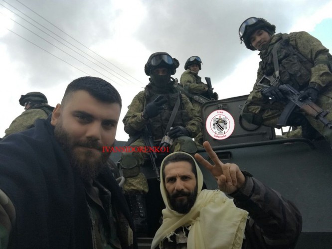 Chiến sự Syria: Lính Nga ở tiền tuyến (ảnh) ảnh 8
