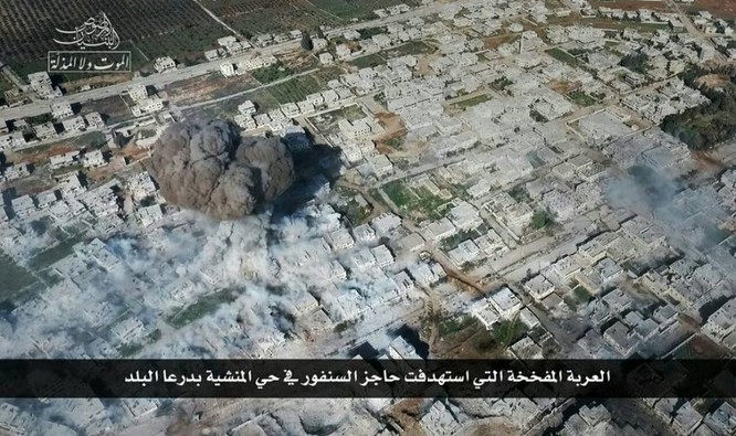 Chảo lửa Daraa: Phiến quân Syria đánh bom tự sát, không quân Nga-Syria ồ ạt trút sấm sét ảnh 2