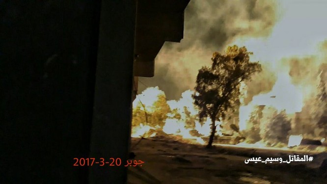 Chiến sự Syria: Hơn trăm lính chính phủ và phiến quân tử trận ở ngoại vi Damascus ảnh 1