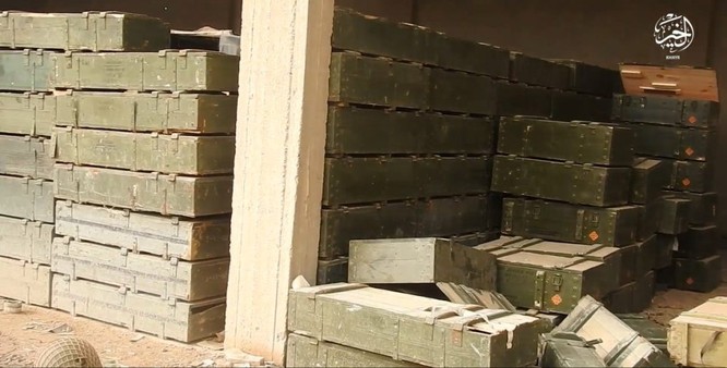 IS chiếm được số vũ khí lớn của Nga tại chiến địa Deir Ezzor ảnh 3