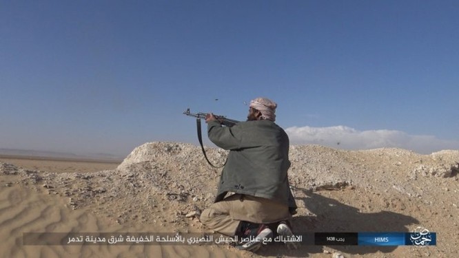 Trận chiến Palmyra: Quân đội Syria giao chiến ác liệt với IS ảnh 9