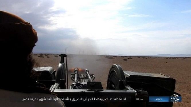 Trận chiến Palmyra: Quân đội Syria giao chiến ác liệt với IS ảnh 14