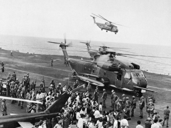 Mỹ và chiến dịch ném trực thăng xuống Biển Đông năm 1975 ảnh 2