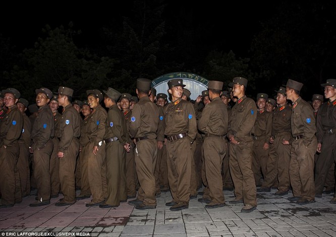 Binh sĩ Triều Tiên trước giông bão chiến tranh (ảnh + video) ảnh 6