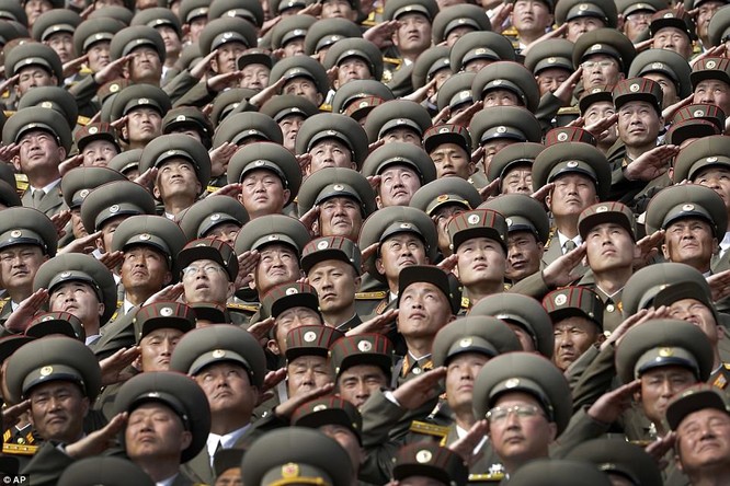 Sức mạnh quân sự Triều Tiên qua màn duyệt binh lớn nhất lịch sử ảnh 9
