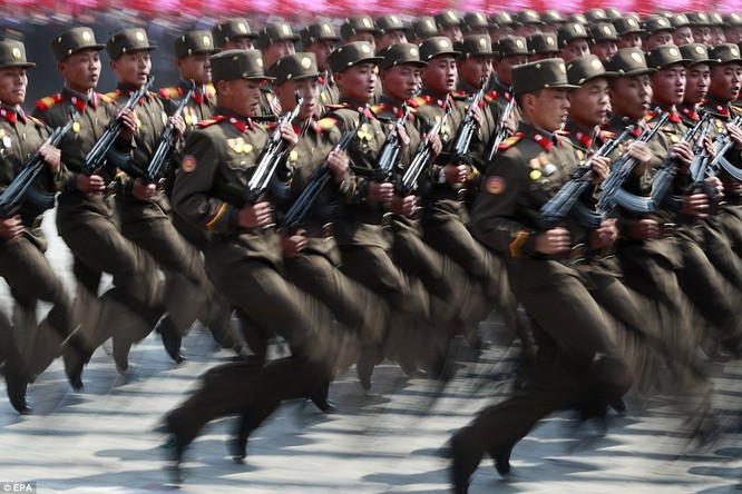 Sức mạnh quân sự Triều Tiên qua màn duyệt binh lớn nhất lịch sử ảnh 18