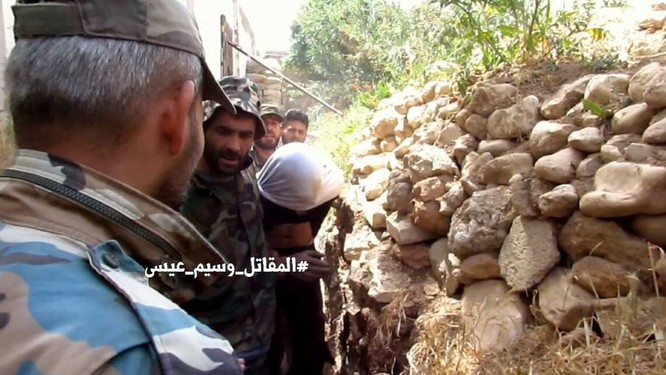 Quân đội Syria giao chiến ác liệt với phiến quân cố thủ ngoại vi Damascus (video) ảnh 3