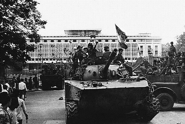 Giải phóng Sài Gòn: Những khoảnh khắc sống mãi với thời gian (chùm ảnh) ảnh 7