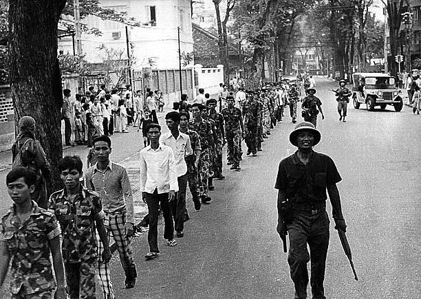 Giải phóng Sài Gòn: Những khoảnh khắc sống mãi với thời gian (chùm ảnh) ảnh 13