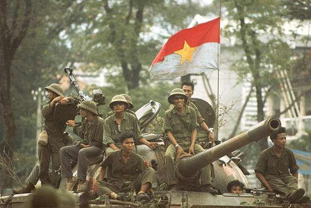 Giải phóng Sài Gòn: Những khoảnh khắc sống mãi với thời gian (chùm ảnh) ảnh 16