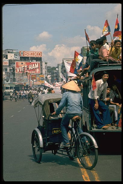 Giải phóng Sài Gòn: Những khoảnh khắc sống mãi với thời gian (chùm ảnh) ảnh 34