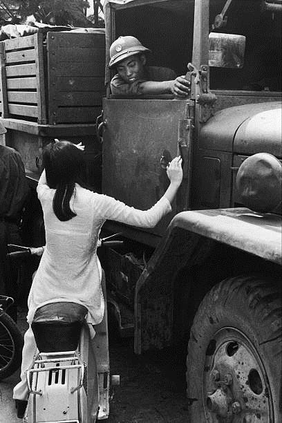 Giải phóng Sài Gòn: Những khoảnh khắc sống mãi với thời gian (chùm ảnh) ảnh 49