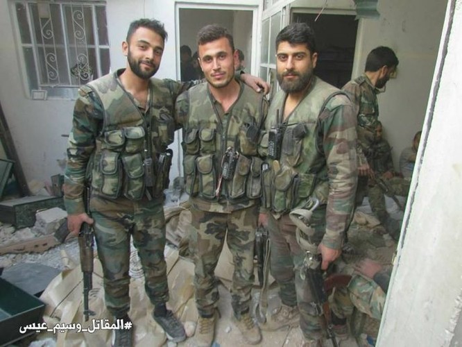 Quân đội Syria dồn lực đè bẹp phe thánh chiến ở Damascus (video) ảnh 9