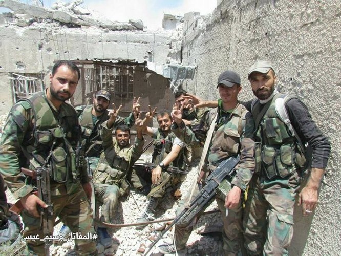 Quân đội Syria dồn lực đè bẹp phe thánh chiến ở Damascus (video) ảnh 10