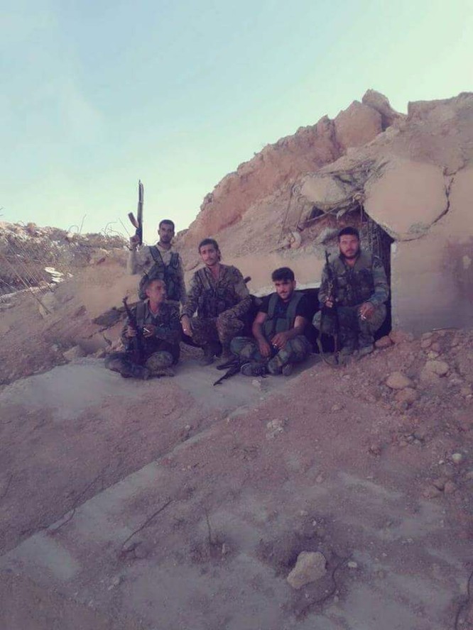 “Hổ Syria” đập tan IS, chiếm sân bay quân sự đông Aleppo ảnh 4