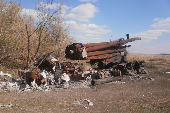 Chiếm Donbass bằng vũ lực, Ukraine thí ngàn quân trong chảo lửa ảnh 1