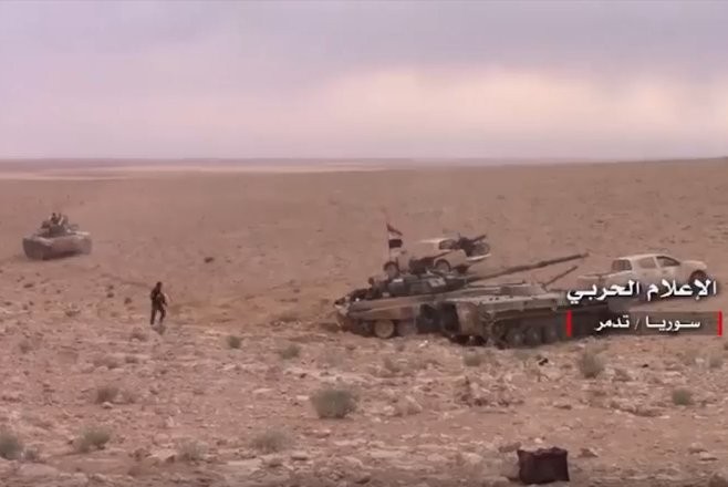 Quân đội Syria tấn công IS, tiến đánh về Deir- Ezzor từ Palmyra (ảnh - video) ảnh 4