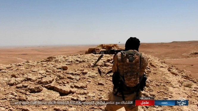Quân đội Syria bất ngờ hứng thất bại trước IS tại Homs ảnh 9