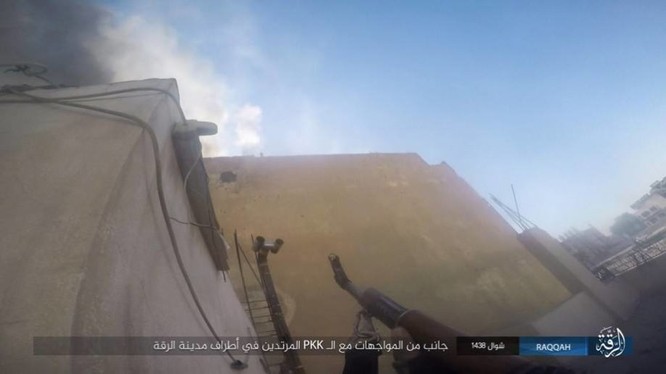 Chiến sự Syria: IS điên cuồng chống cự tại sào huyệt Raqqa ảnh 1