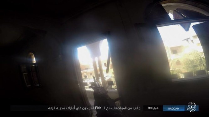 Chiến sự Syria: IS điên cuồng chống cự tại sào huyệt Raqqa ảnh 7