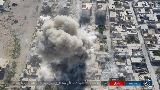 IS tung 4 xe bom tự sát tấn công liên tiếp người Kurd tại Raqqa ảnh 13