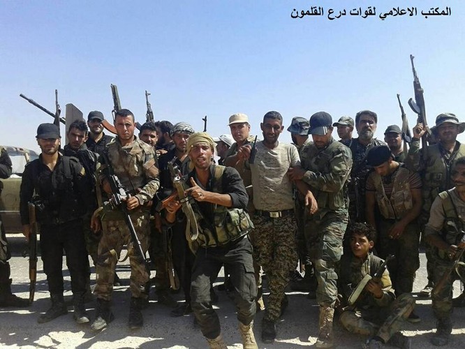 Chiến sự Syria: Quân Assad nghiền nát IS, chiếm liên tiếp 6 cứ địa tại Hama ảnh 5