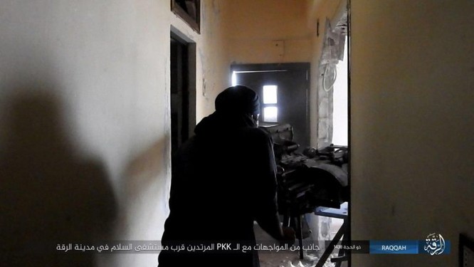 IS phản kích thất bại, hàng loạt tay súng mất mạng tại Raqqa ảnh 1