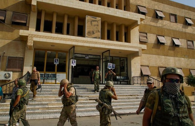 Quân Syria quyết quét sạch IS tại Deir Ezzor, Nga đanh giọng đe Mỹ-Kurd ảnh 1