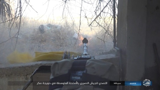 Quân Syria và IS tử chiến đẫm máu trên đảo lửa tại Deir Ezzor (video) ảnh 5