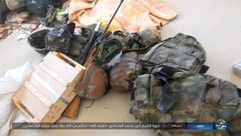 Quân đội Syria chiếm lại cao tốc Al-Sukhnah-Deir Ezzor, IS dồn binh bảo vệ sào huyệt ảnh 5