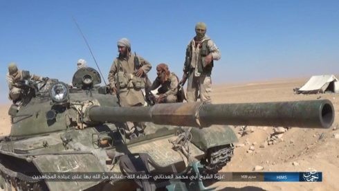 Quân đội Syria chiếm lại cao tốc Al-Sukhnah-Deir Ezzor, IS dồn binh bảo vệ sào huyệt ảnh 7