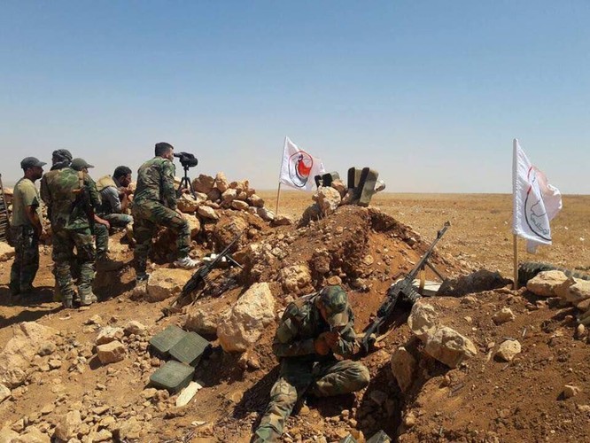 Chiến sự Syria: Quân Assad đánh diệt IS dọc trục Al-Sukhnah-Deir Ezzor (ảnh-video) ảnh 2