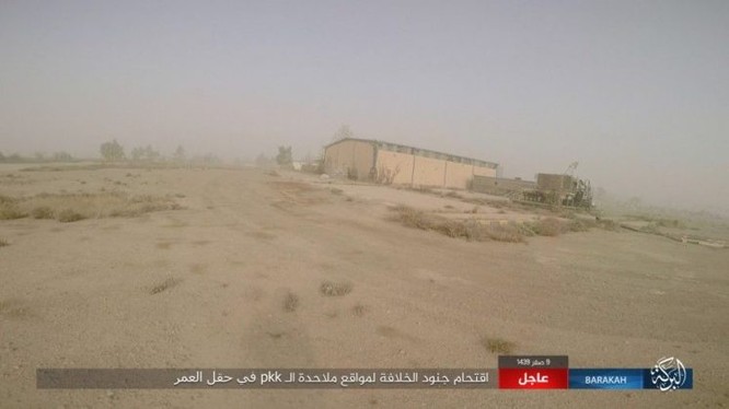IS bất ngờ "trở giáo" tung đòn đánh người Kurd tại mỏ dầu chiến lược Al-Omar ảnh 16