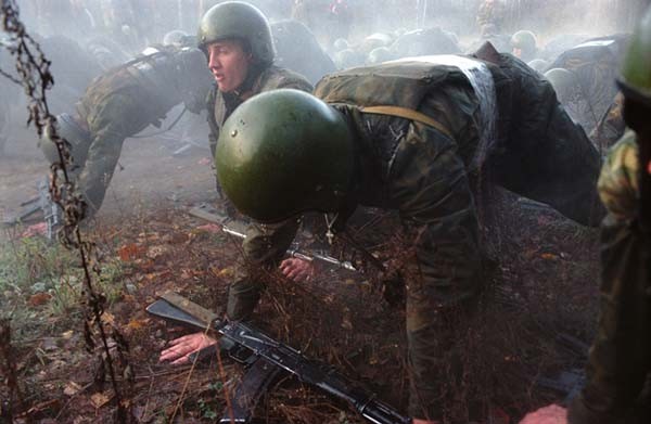 Nghẹt thở xem Nga rèn lính đặc nhiệm “mũ đỏ” (ảnh - video) ảnh 15