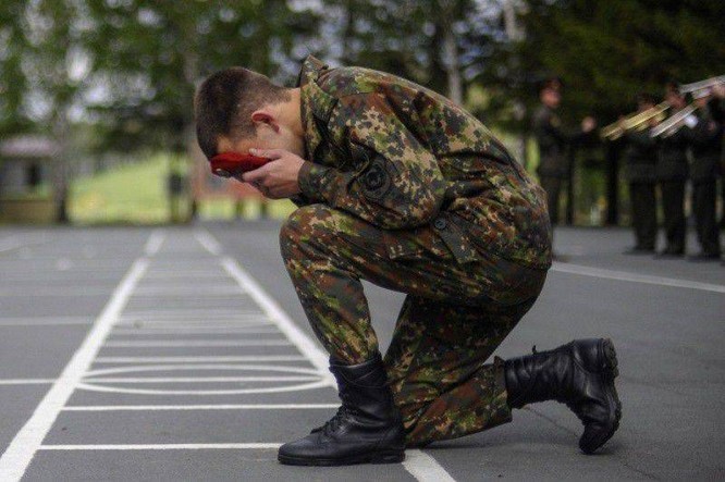 Nghẹt thở xem Nga rèn lính đặc nhiệm “mũ đỏ” (ảnh - video) ảnh 19